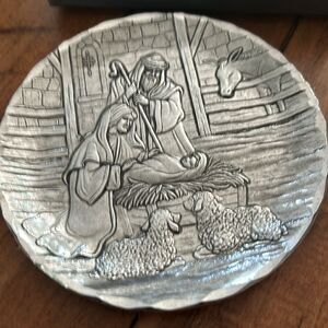 Wendell August nativity scene hammered aluminum trinket